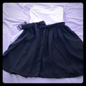 Perfect dress for a good summer night!